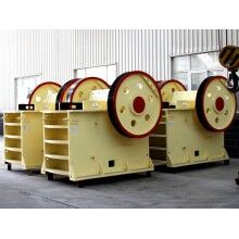 時(shí)產(chǎn)1000噸的固定石子破碎機(jī)，這里多的是Z98