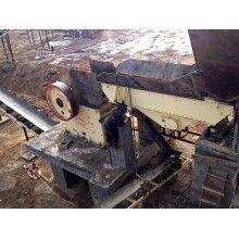小型顎式破碎機，霸氣側(cè)漏碎石子