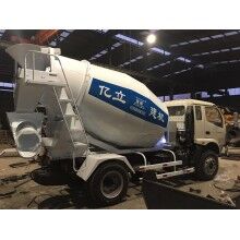 廠家大量供應(yīng)3m3混凝土罐車，攪拌罐車，量大從優(yōu)